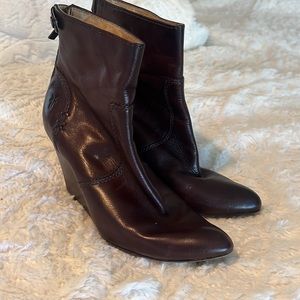 Frye Regina Wedge Leather Ankle Boots Back Zip